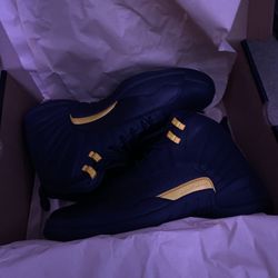 Air Jordan 12 Retro- Black Taxi 