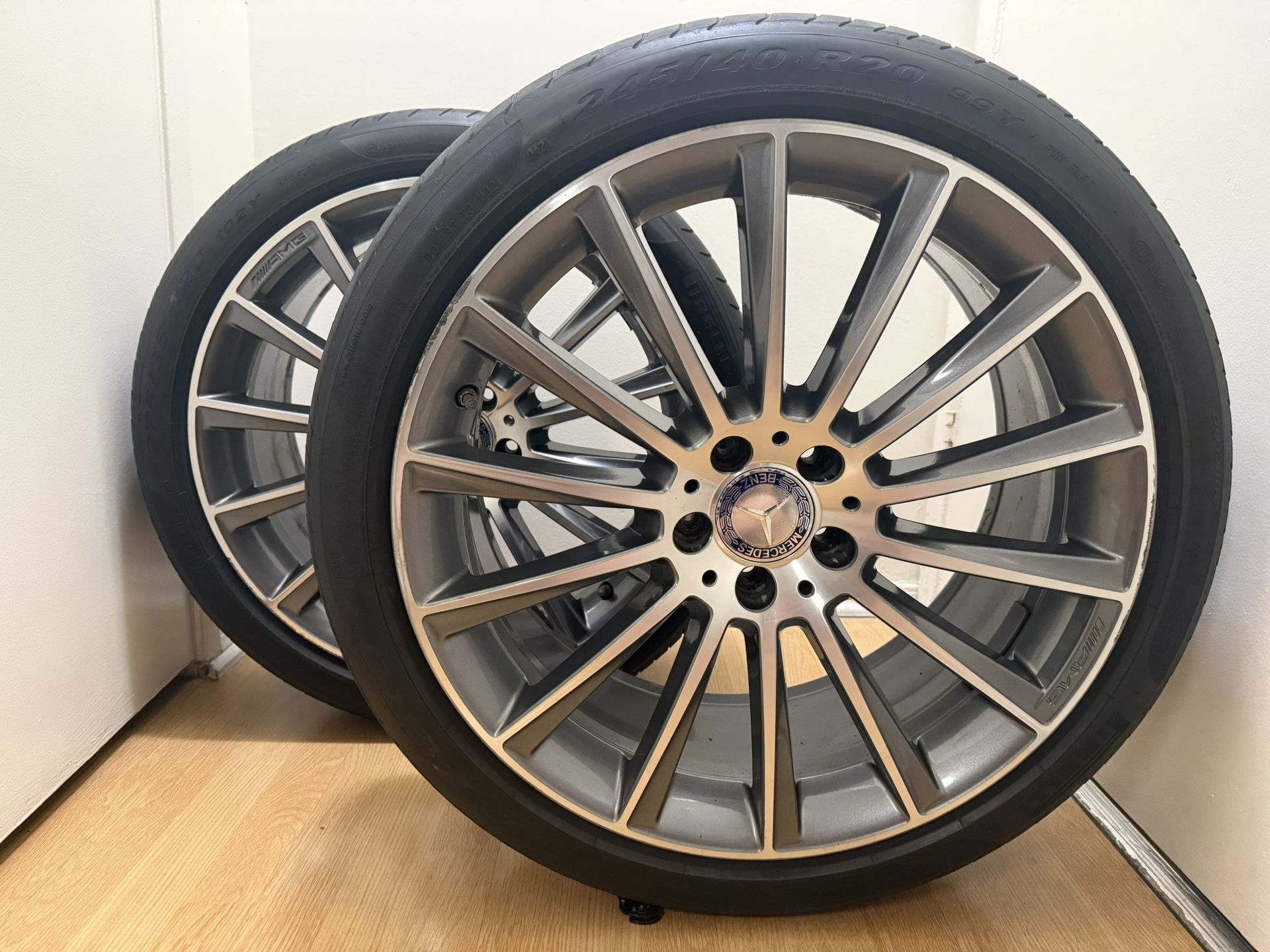 Stock 20' Mercedes S580 S500 S560 S550 AMG Wheels Rims With Tires OEM