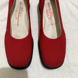 Salvatore Ferragamo Size 6 B