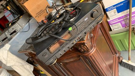 FISHER AMPLIFIER CAV 975