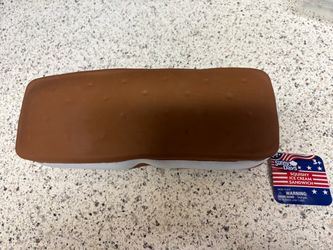 Ice cream sandwich squishy