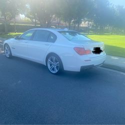 BMW 750LI Twin Turbo