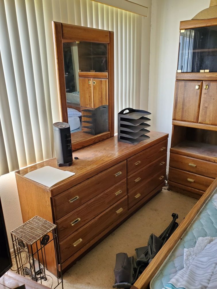 FREE Wooden bedroom set must go TODAY!