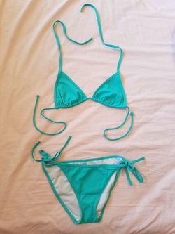 Victoria Secret string bikini