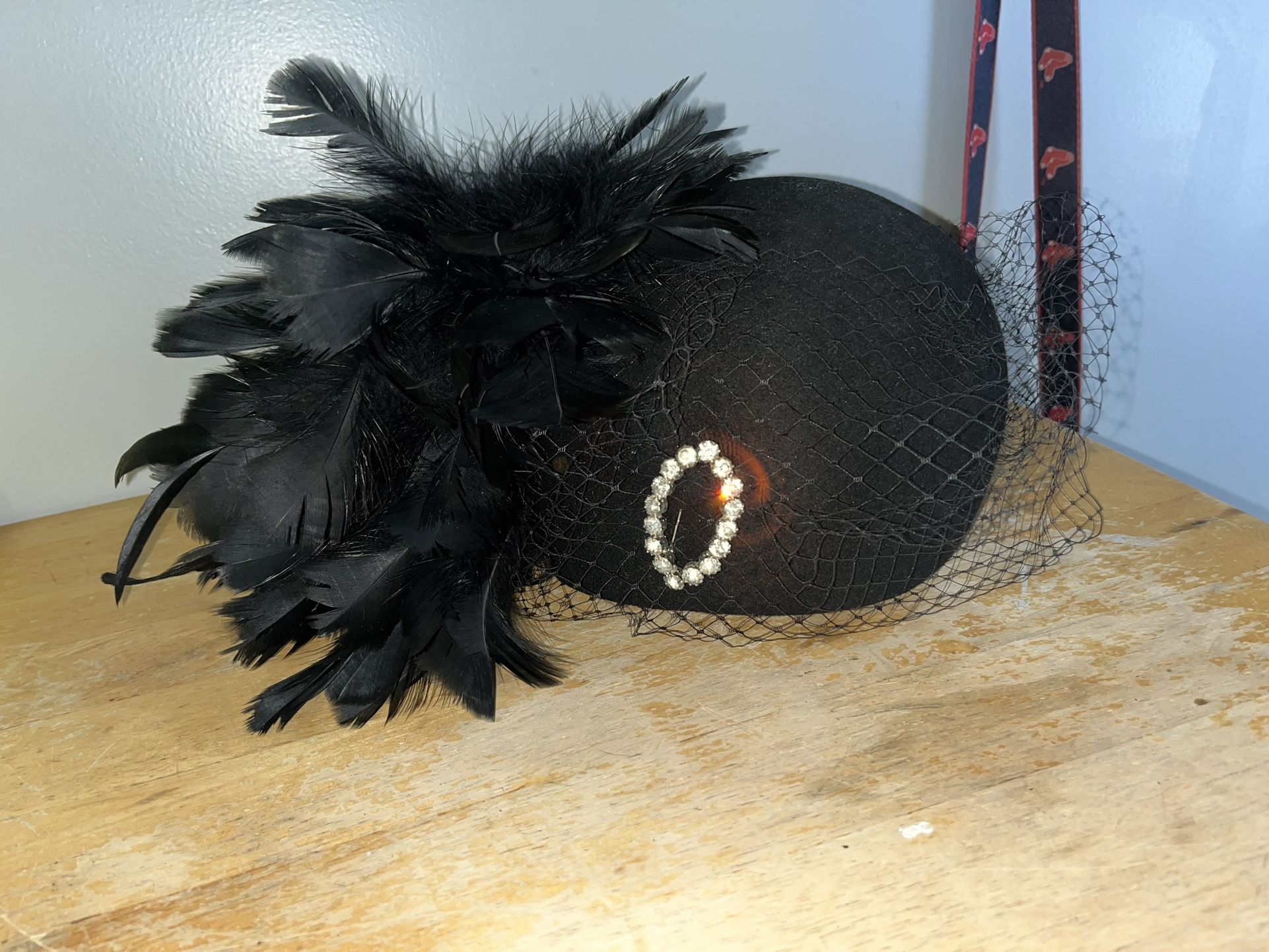 6 Like New Vintage Woman’s Hats