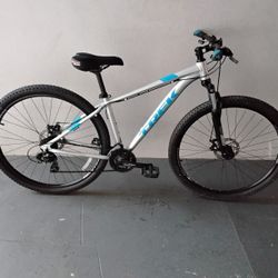 BICYCLE TREK 21 SPEED SIZE 29 BRAND NEW 