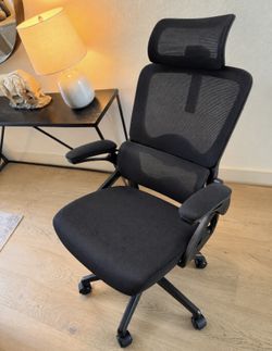 Brand New in Box sealed Ergonomic Office Chair - 400 Ibs, Headrest & Lumbar Support