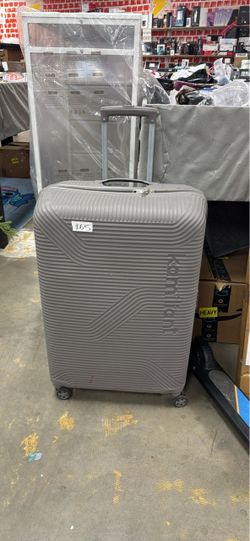 American Tourister Hard Shell Spinner Luggage