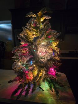 3 ft prelit flocked Christmas tree