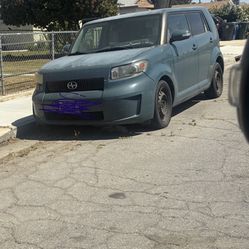 2010 Scion xB