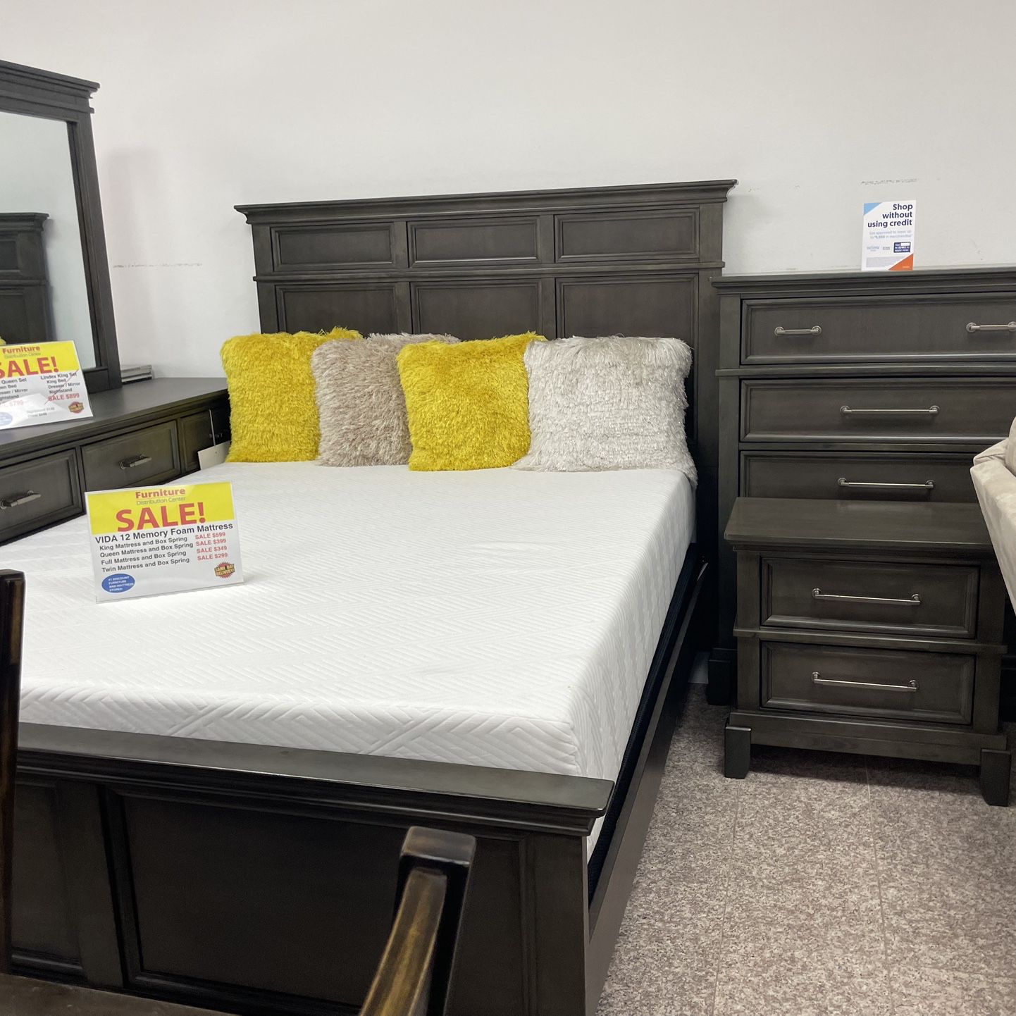 Beautiful Lindex Queen Bed Set!$799!*SAME DAY DELIVERY*NO CREDIT NEEDED*EASY FINANCING*HUGE SALE*