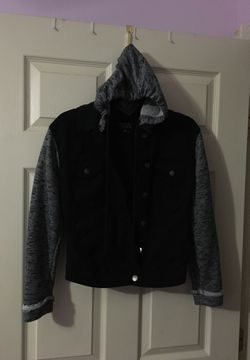 Black Jacket w/removable hoodie (youth xl)
