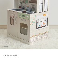 Doll House / Pretend Kitchen 