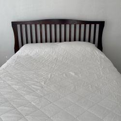 Queen Bed With Mattress Box Spring And Headboard 