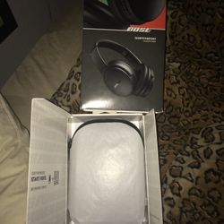 BOSE QUIET COMFORT HEADPHONES