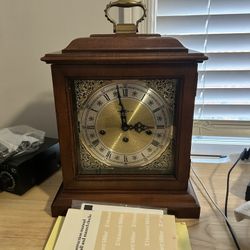 Mint Howard Miller Model 612-437 Mechanical Mantel Clock