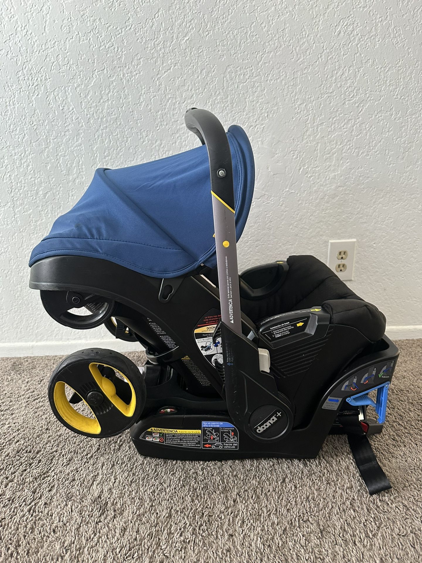 Doona Stroller /Car Seat 