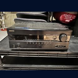 Onkyo TX-SR607 7.2 Channel Receiver Home Theater