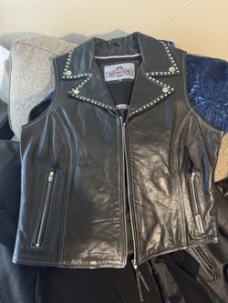Milwaukee Leather women's motorcycle vest