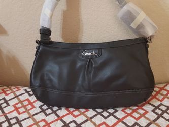 Coach Park Leather e/w duffle black