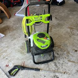 Pressure washer greenworks 2200 Psi - With Everything 