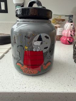 Peanuts Snoopy Halloween Ceramic Cookie Jar