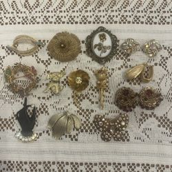 Vintage Brooches Jewelry 