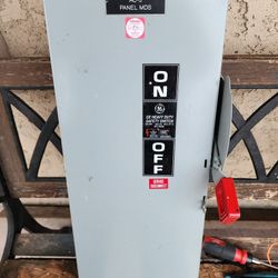 100 Amp 3 Pole 600 Volt Fused Disconnect
