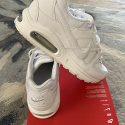 BRAND NEW Nike Air Max Men Size 9 pick up in palatine $85