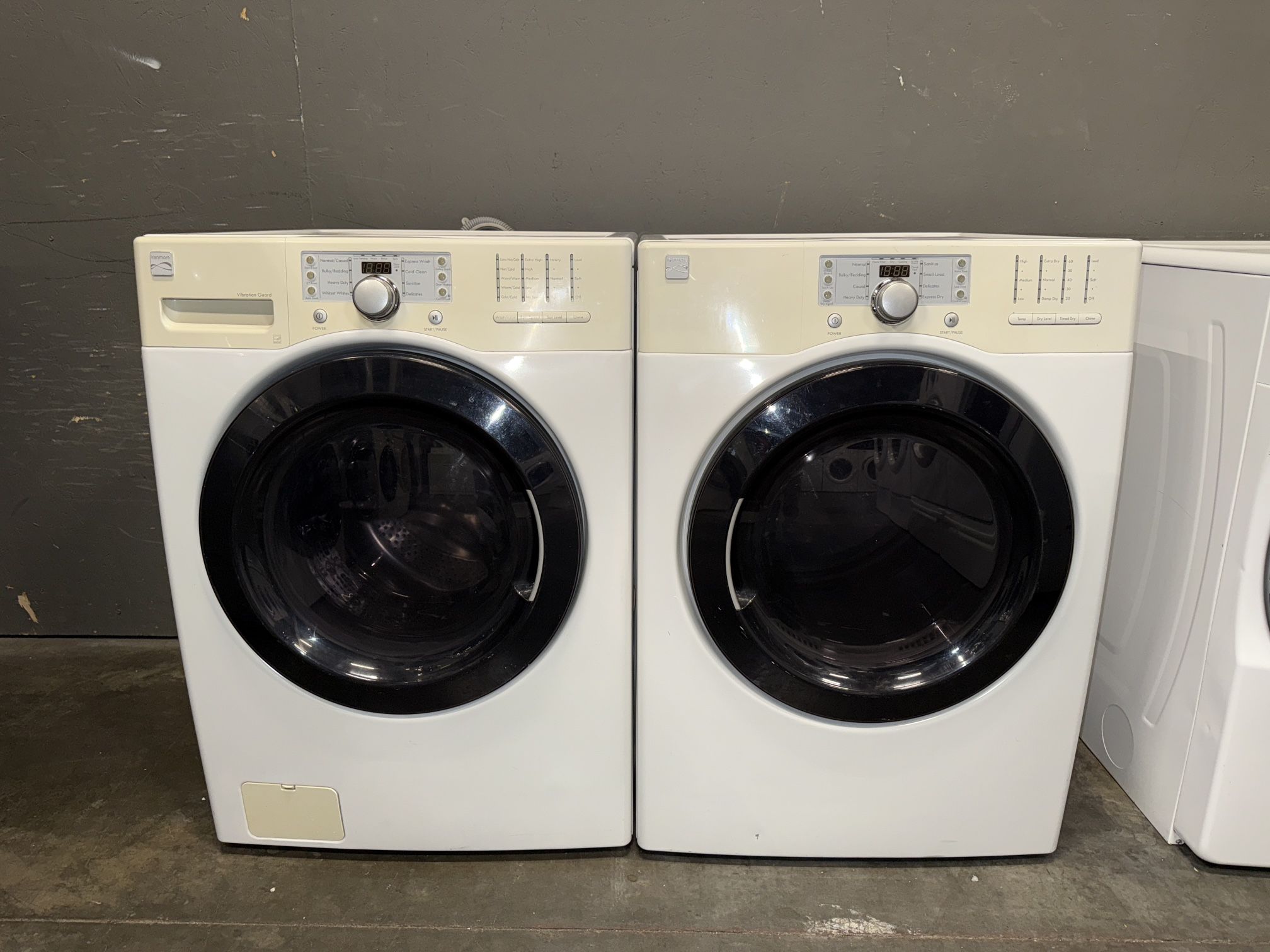 KENMORE LARGE CAPACITY ELECTRIC WASHER & DRYER