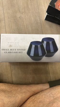 Moderne Elegance Small Blue Tinted Glass Vase Set