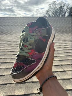 Nike sb dunk low / size 8.5 with box
