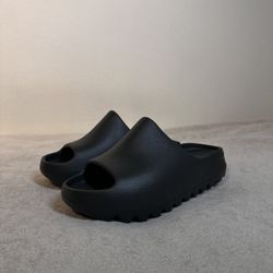 Yeezy slide #3 Dark Onyx