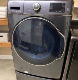 Samsung Front Load Washing Machine with Pedestal