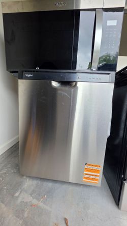 Whirlpool dishwasher model WDF332PAMS