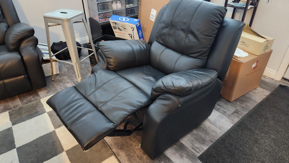 Used Synthetic Leather  Reclining 3 Seater And Single Seater