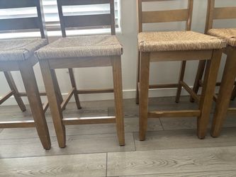 Counter Chairs (4)