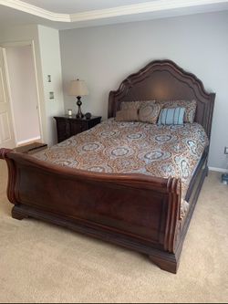 solid wood bed set