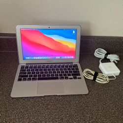 MacBook Air 11in i5 Laptop 4gb Ram 256GB SSD W/Lifetime Office