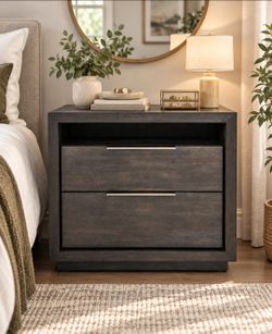 Versatile. solid, strongly built cabinet. Multiple uses possible.