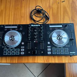 Numark Mixtrack Pro 3 Controller Mixer