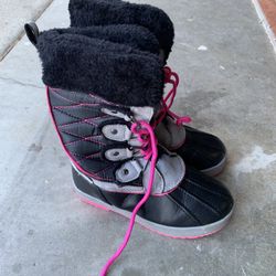 Girls Size 1 Snow Shoes 