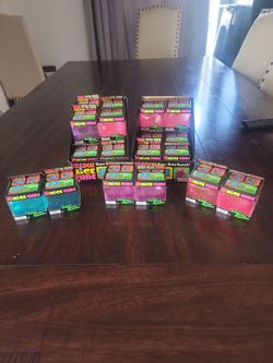 NeeDoh Nice Cube lot 24