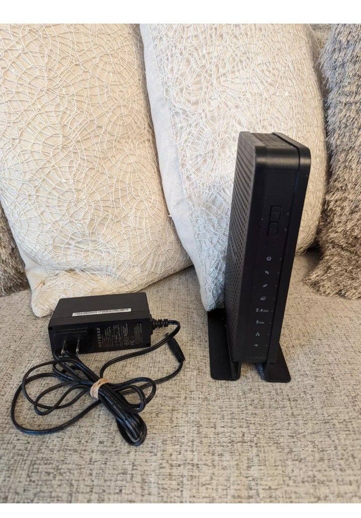 Netgear C3700 WiFi Cable Modem Router