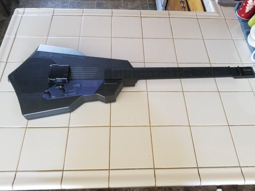 Casio DG-10 Electric Guitar. Rare as it gets. $350 firm. Pickup in Oakdale
