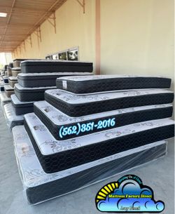 Eastern king mattress and box spring bed set Colchon y tambor