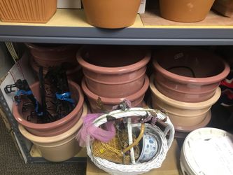 NEW GAINEY POTTERY PLANTER (Sold Separately)