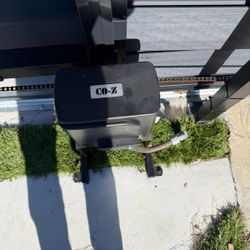 Electric gate stops halfway or won’t close? Same-day help for motor 