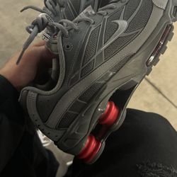 Nike Shocks University Red 