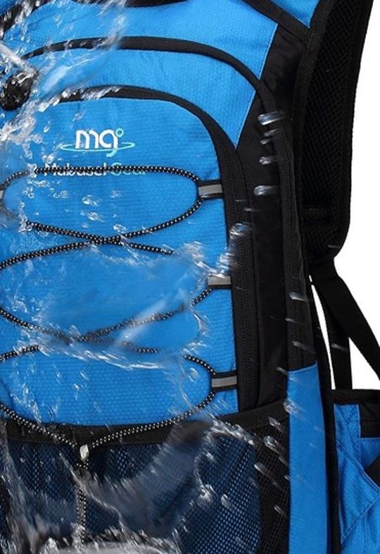 Brand New Insulated Hydration Backpack With Mesh Pocket